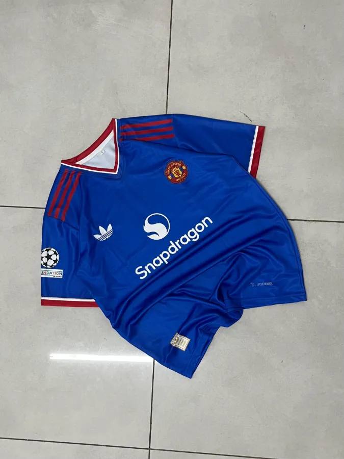 Manchester United 2026/27 Away Jersey | Embroidery Logo | Bruno Fernandes 8 / Cunha 10